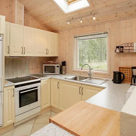 Three-bedroom Holiday In 16 Дом отдыха Ольбек