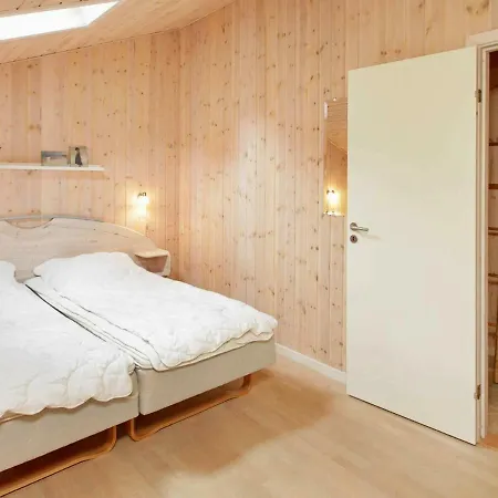 Three-bedroom Holiday In 16 Дом отдыха Ольбек