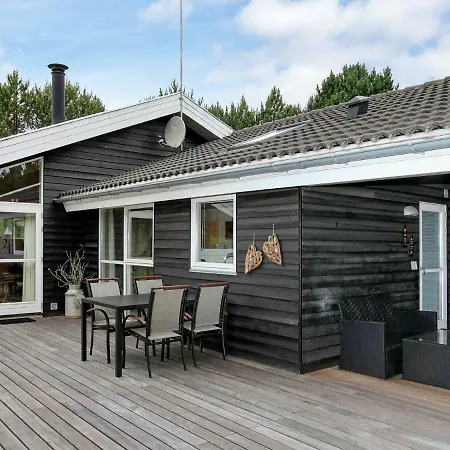 Three-bedroom Holiday In 16 * Ольбек